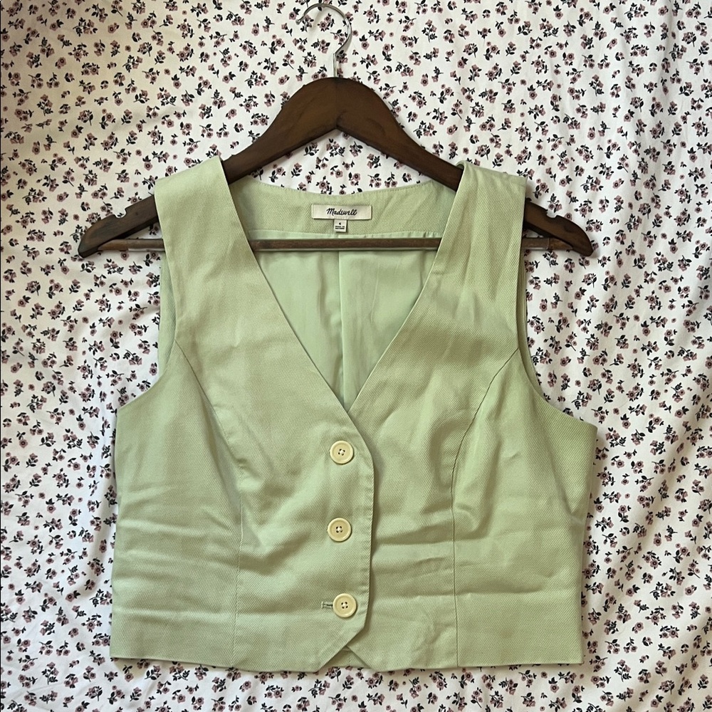 Mint Green Sleeveless Button-Up Top